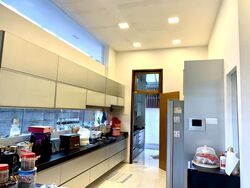 Holland Grove Road (D10), Semi-Detached #486300691